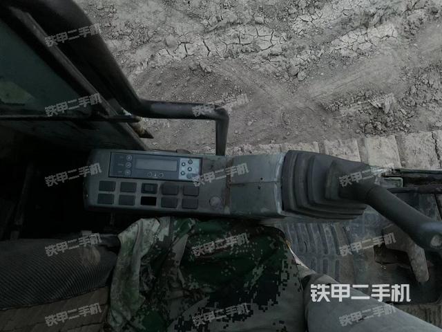 驾驶室整体（整机外观）