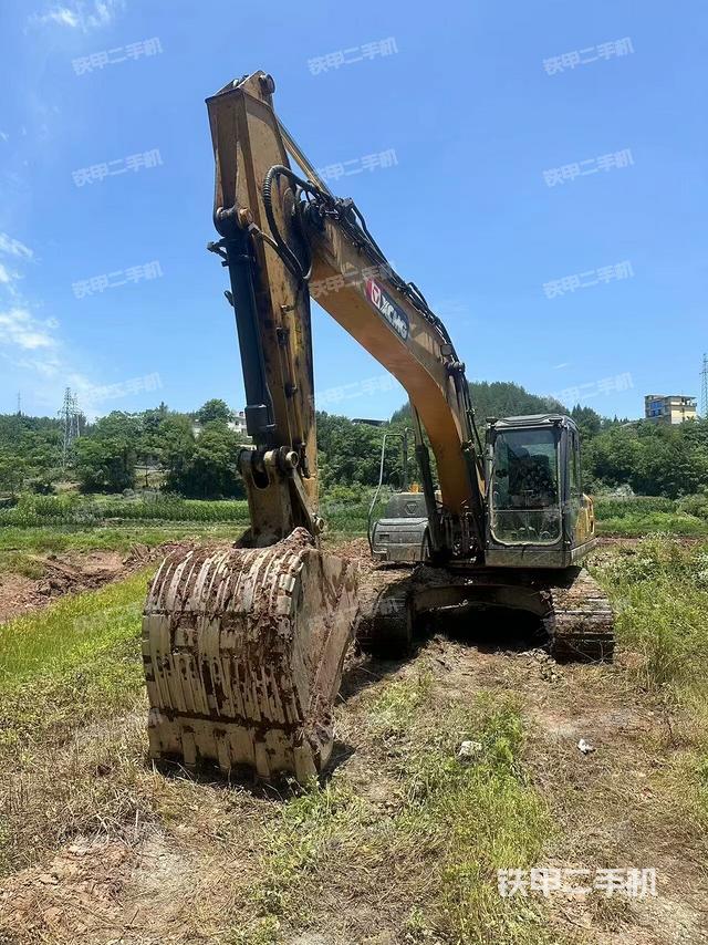 徐工XE200DA挖掘机
