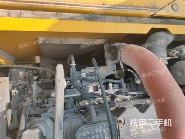 氣門室蓋螺絲特寫(上車部件) 氣門室蓋螺絲特寫(上車部件)