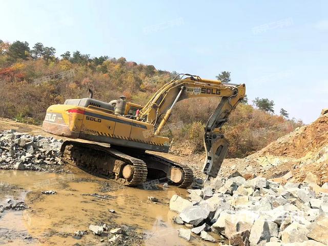 整机右后45°（整机外观）