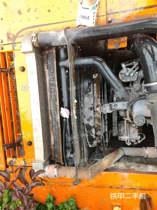 氣門室蓋螺絲特寫(上車部件) 氣門室蓋螺絲特寫(上車部件)