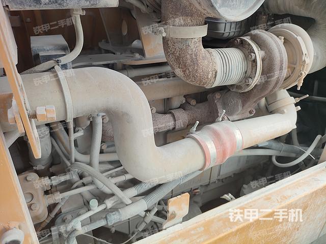 发动机右侧（整机外观及大件）