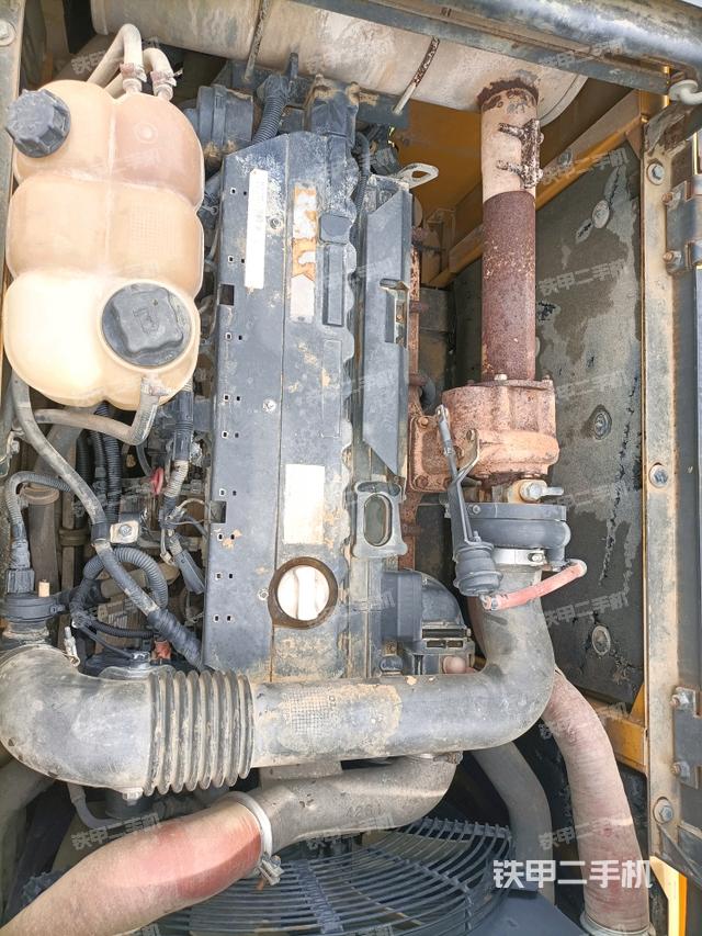 發(fā)動機室(上車部件) 發(fā)動機室(上車部件)