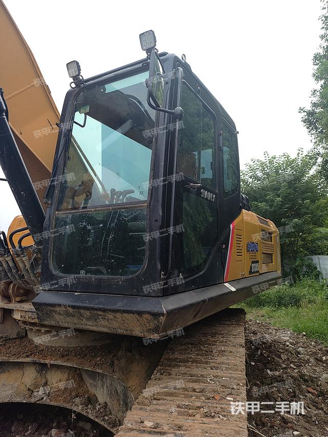 驾驶室整体（整机外观）