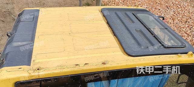 驾驶室顶部（整机外观）