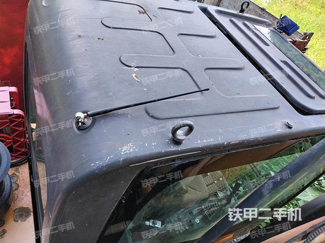 驾驶室顶部（整机外观）