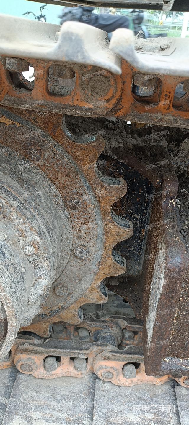 单侧履带整体（整机外观）