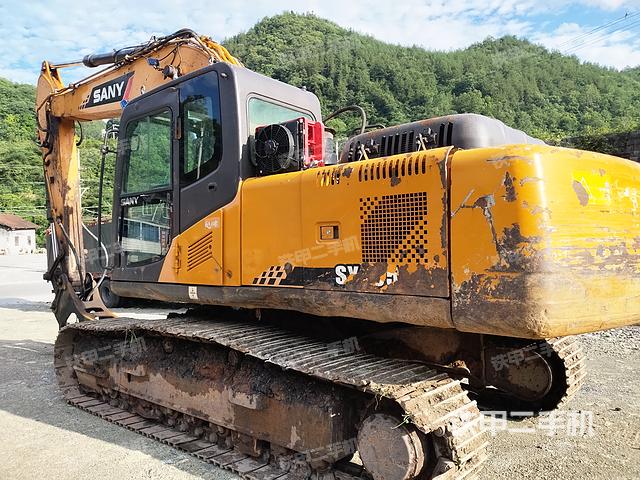 驾驶室整体（整机外观）