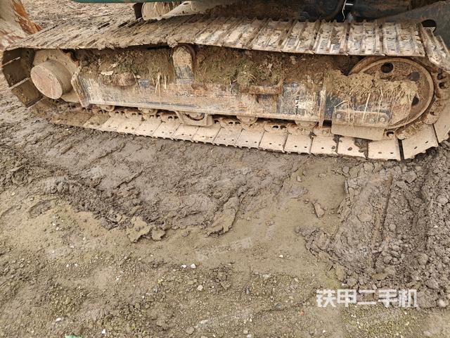 左側(cè)行走馬達(dá)蓋板（行走機(jī)構(gòu)）