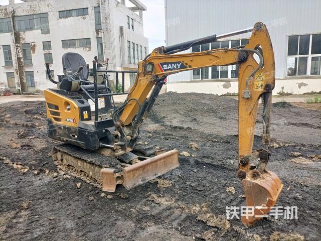 三一重工SY16C挖掘機(jī)