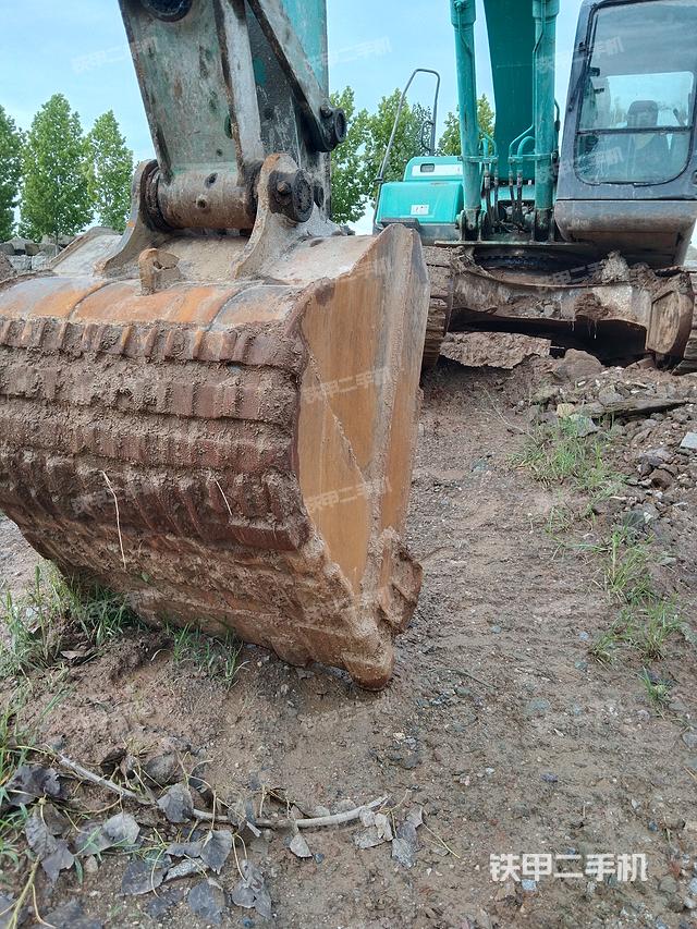 驾驶室整体（整机外观）