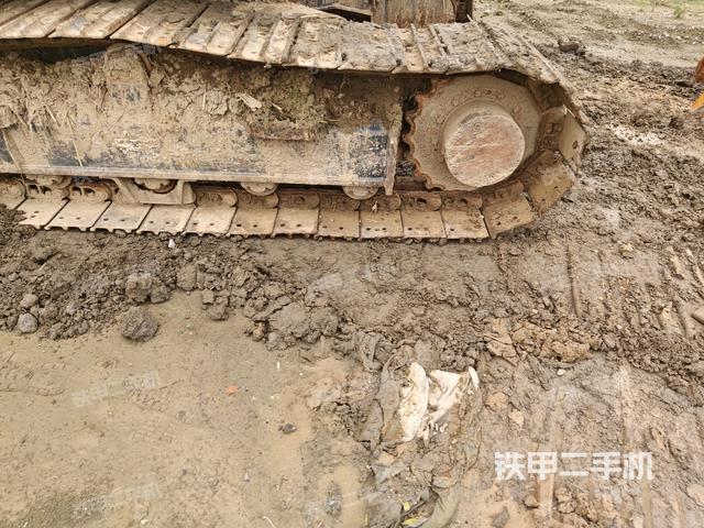 左導(dǎo)向輪（行走機(jī)構(gòu)）