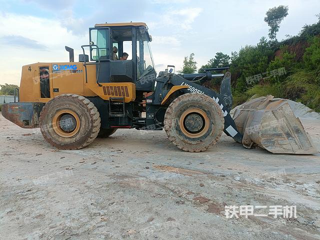 驾驶室操作台（整机外观及大件）