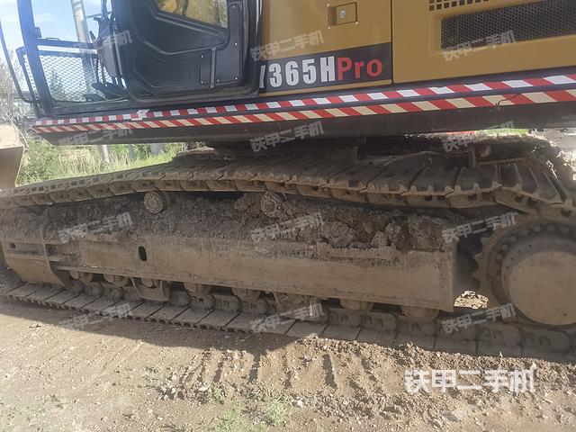 单侧履带整体（整机外观）