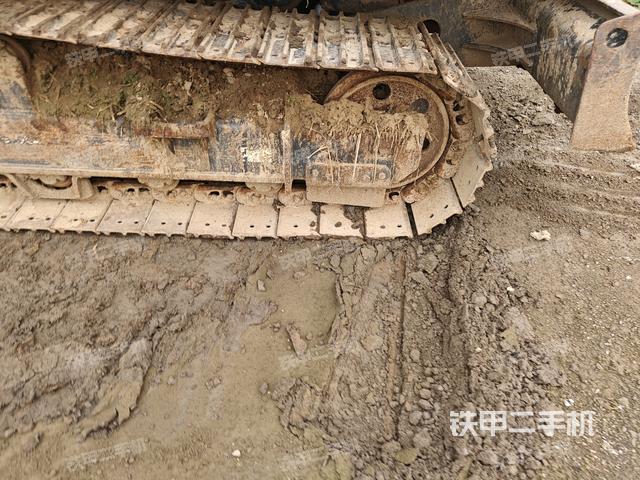 右側(cè)履帶整體?（行走機(jī)構(gòu)）