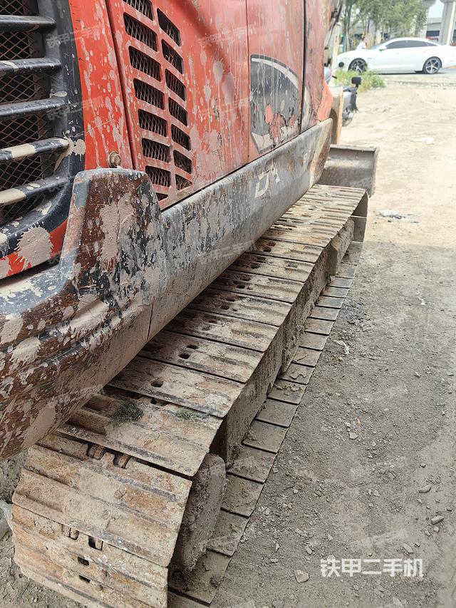 单侧履带整体（整机外观）