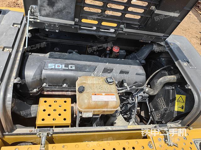 发动机整体俯视（整机外观）