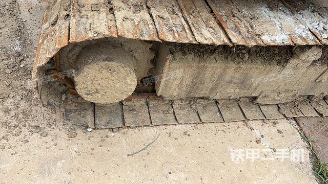 单侧履带整体（整机外观）