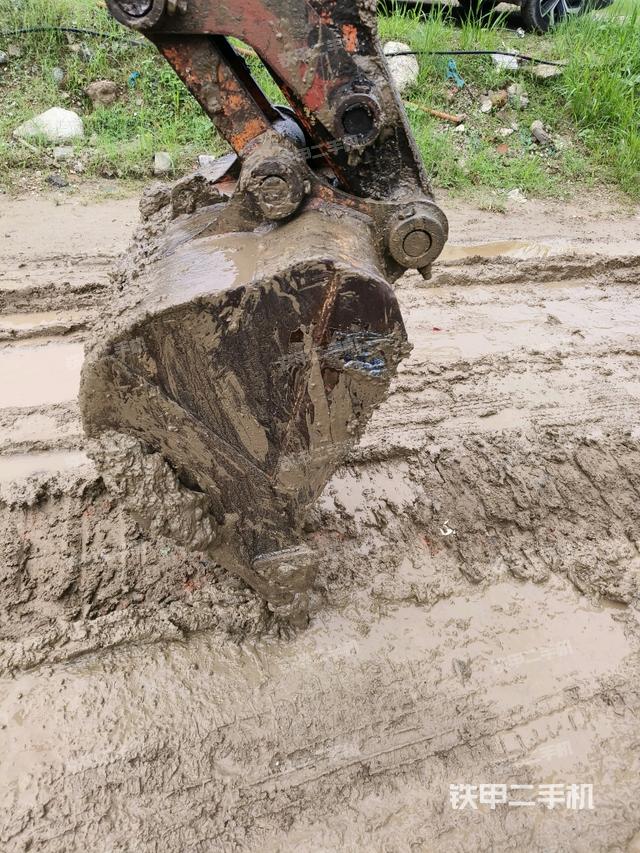 小臂整體左后（工作和回轉(zhuǎn)裝置）