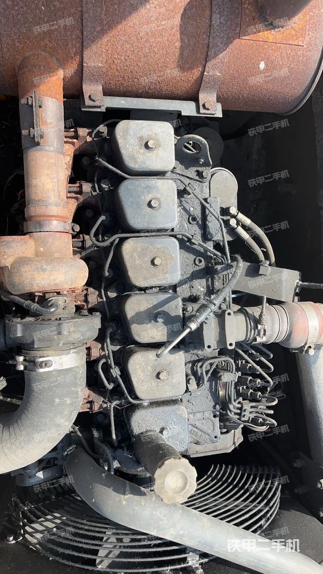 驾驶室整体（整机外观）