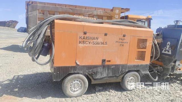 整机右后45°（设备外观及核心部件）