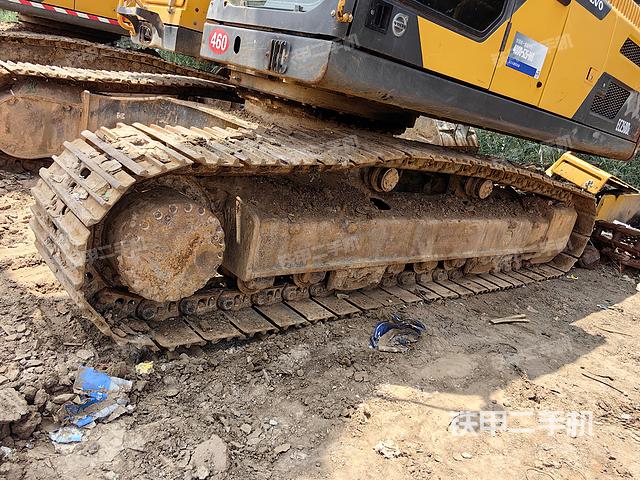 单侧履带整体（整机外观）