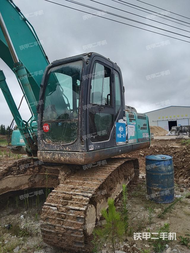 驾驶室整体（整机外观）