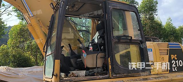 驾驶室整体（整机外观）