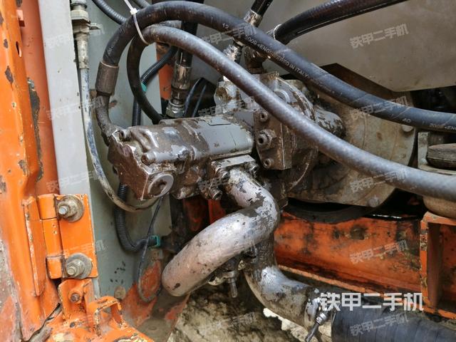 液壓泵室（大件艙室）