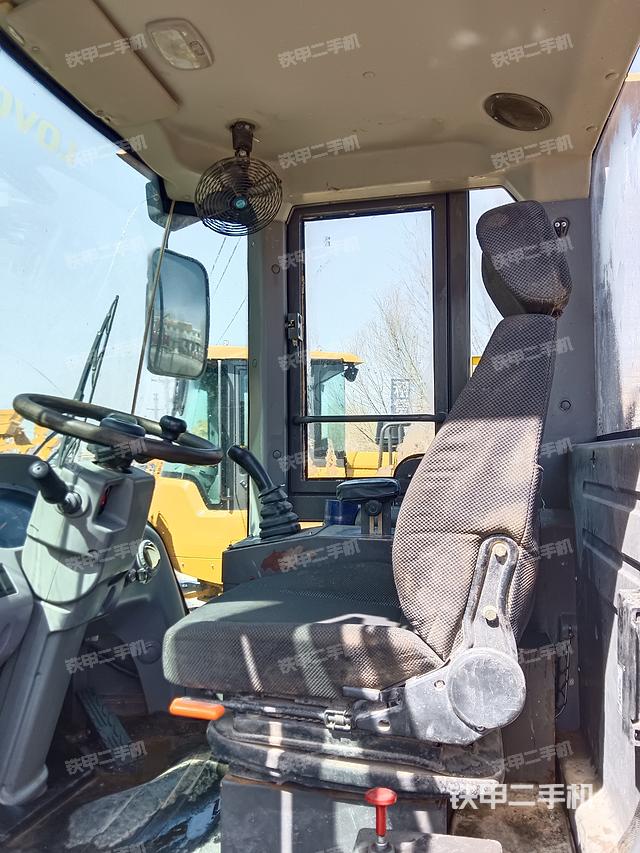 驾驶室工作台（整机外观及大件）