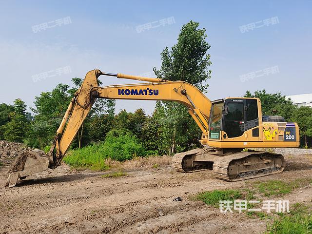 小松PC200-8M0挖掘机