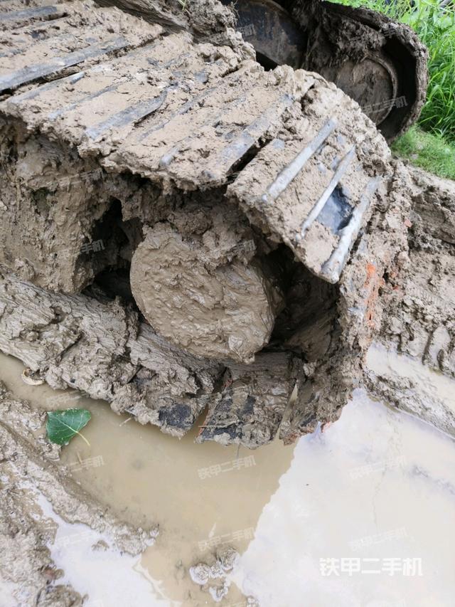 左側(cè)行走馬達(dá)蓋板（行走機(jī)構(gòu)）