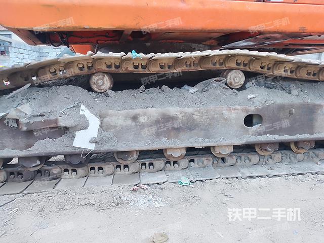 单侧履带整体（整机外观）