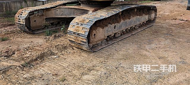 单侧履带整体（整机外观）