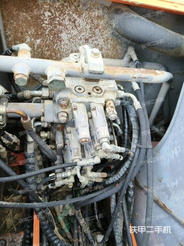 回轉(zhuǎn)馬達(dá)（上車(chē)部件）