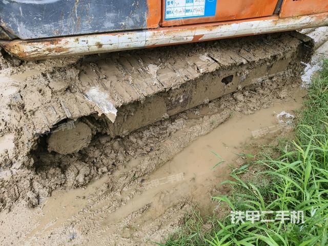 左側(cè)履帶整體?（行走機(jī)構(gòu)）