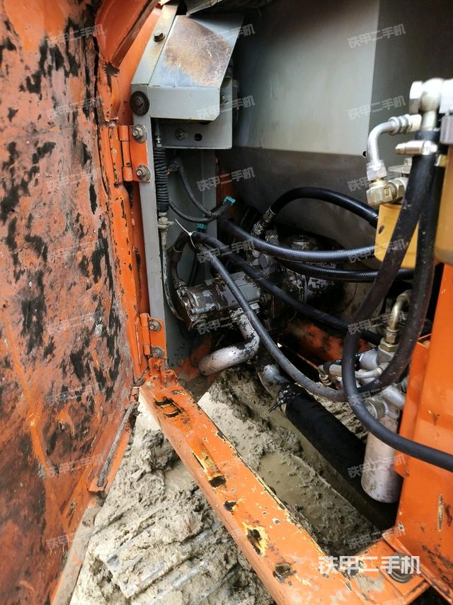 電瓶（大件艙室）