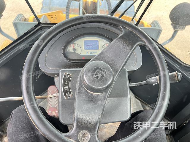 驾驶室操作台（整机外观及大件）