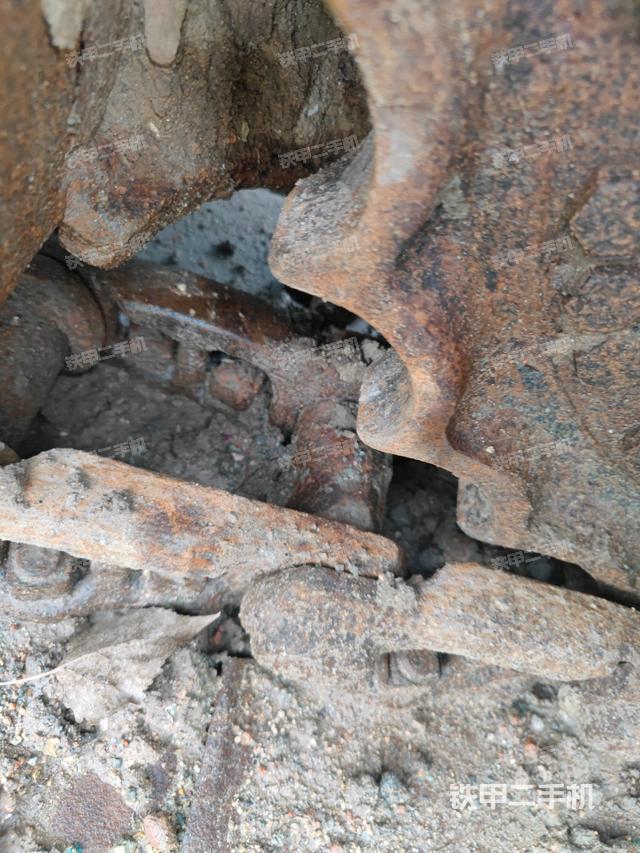 右側(cè)行走馬達(dá)蓋板（行走機(jī)構(gòu)）