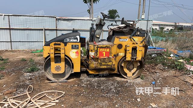 整机右后45°（设备外观及核心部件）