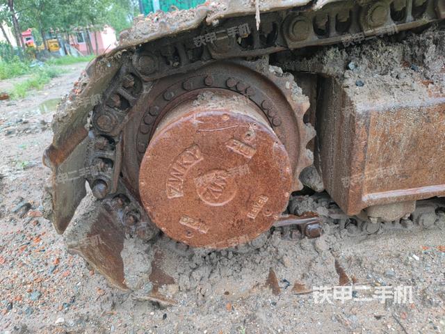 右驅(qū)動(dòng)輪（行走機(jī)構(gòu)）