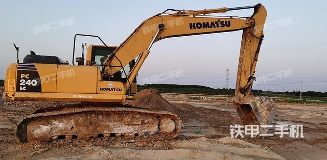小松PC210LC-8M0挖掘机