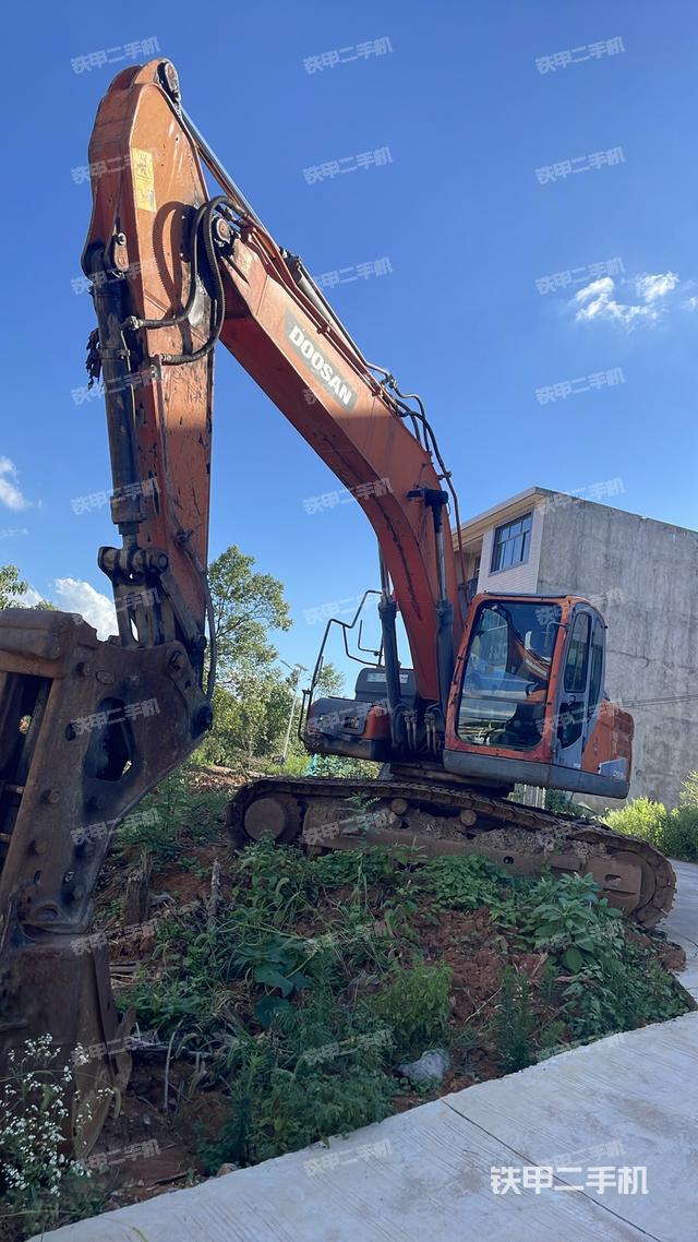 斗山DX215-9C挖掘机