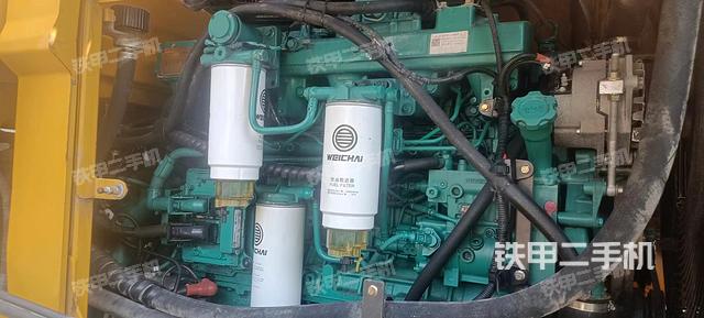 发动机左侧（整机外观及大件）