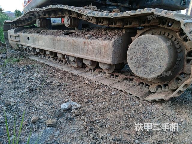 左側(cè)履帶整體?（行走機(jī)構(gòu)）