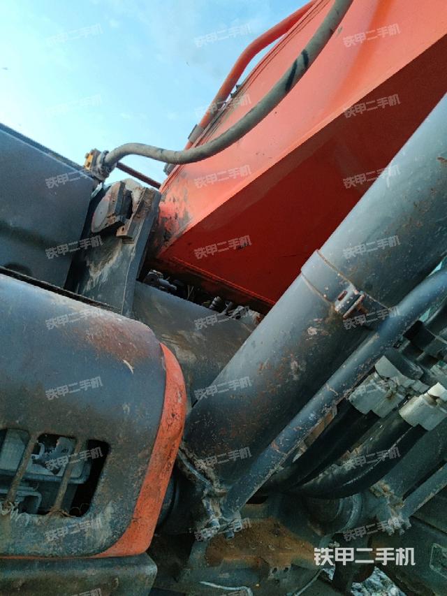 大臂根部?斜視（工作和回轉(zhuǎn)裝置）