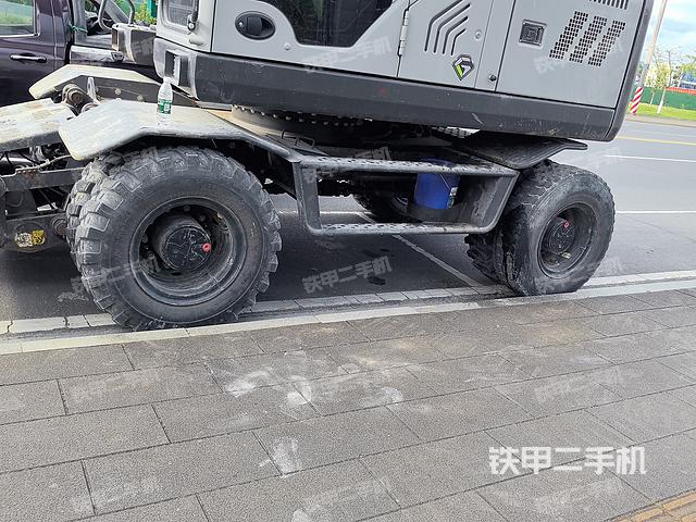 单侧履带整体（整机外观）