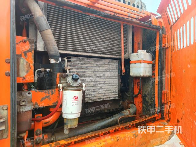 散熱器正面（大件艙室）