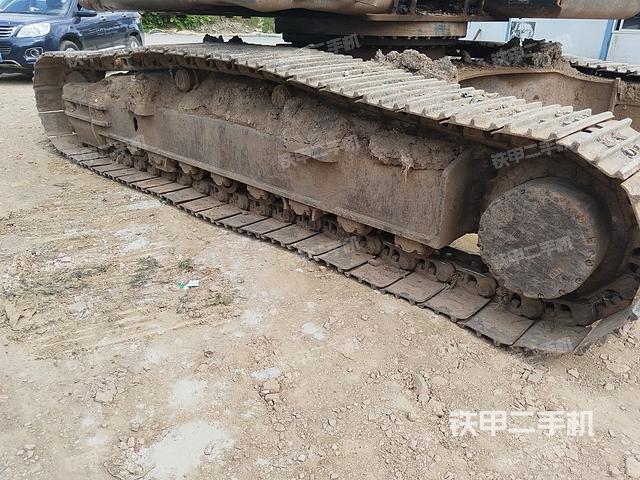 单侧履带整体（整机外观）