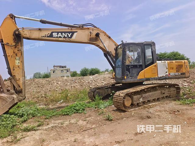 三一重工SY215C挖掘机